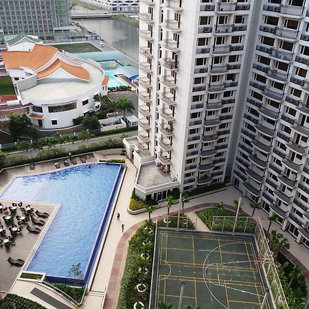 Solemare Parksuites Condominium - Condo R Us Manila Exteriör bild