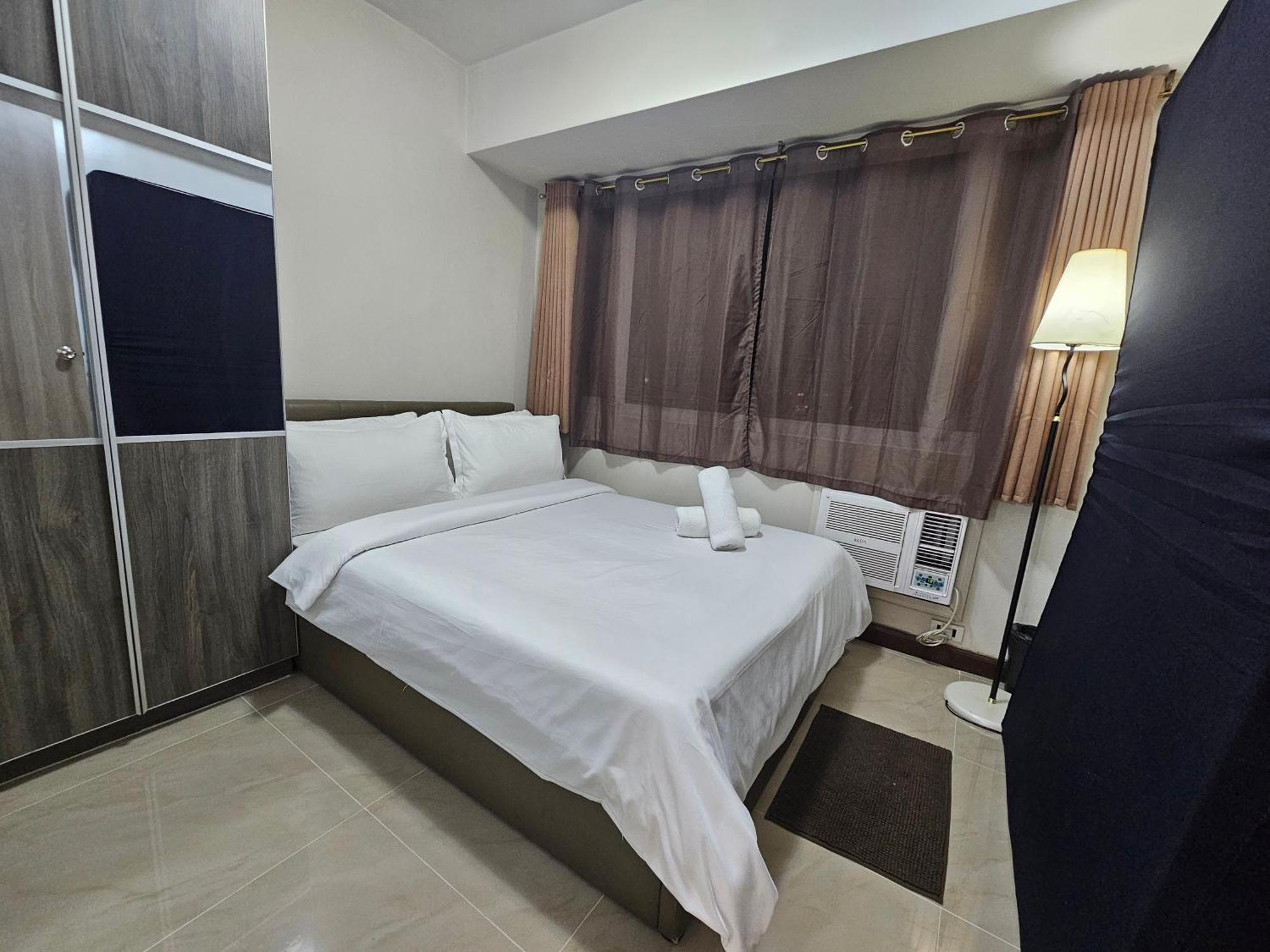 Solemare Parksuites Condominium - Condo R Us Manila Exteriör bild